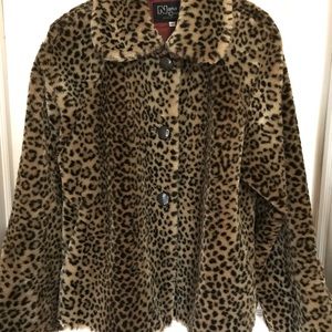 Vintage ,classic leopard print swing coat/jacket in Excellent condition